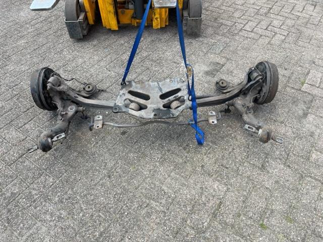 ACHTERAS Fiat Doblo Cargo (263) (01-2010/01-2023), Auto-onderdelen, Remmen en Aandrijving, Fiat, Gebruikt