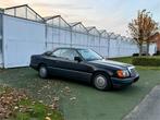 Oldtimer mercedes 230ce automaat 1989, Auto's, Achterwielaandrijving, Zwart, Leder, USB