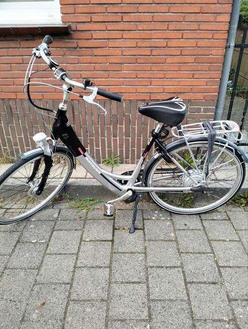 Elektrische fiets Batavus, Fietsen en Brommers, Fietsen | Dames | Damesfietsen, Zo goed als nieuw, Batavus, Ophalen of Verzenden