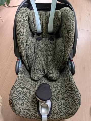 Cybex Cloud i-Z (ZWART) zebra hoes + voetenzak beschikbaar voor biedingen