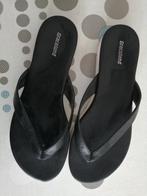 slippers maat 38 2x gedagen, Kleding | Dames, Schoenen, Ophalen of Verzenden, Zo goed als nieuw, Slippers