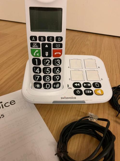 Draagbare telefoon voor slechtzienden én slechthorenden, Telecommunicatie, Vaste telefoons | Handsets en Draadloos, Zo goed als nieuw