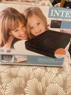 Intell 2 persoons luchtmatras met ingebouwde pomp, Ophalen, Ingebouwde pomp, Zo goed als nieuw