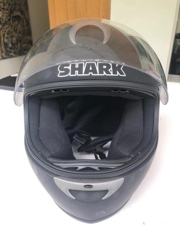 Helm voor motorfiets, merk Shark, bijna nieuw met kaartje