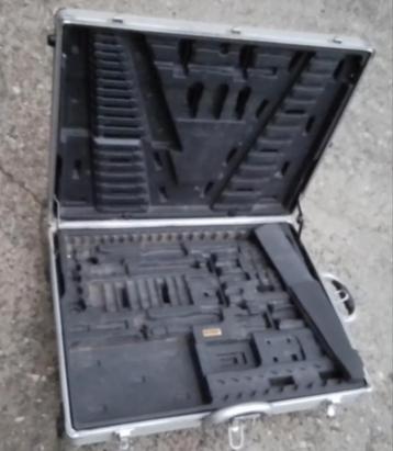 Valise mécanicien  beschikbaar voor biedingen