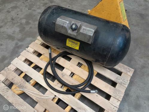 LPG gas tank 70L Gastank ca 80cm lang, Auto-onderdelen, Brandstofsystemen, Gebruikt, Ophalen of Verzenden