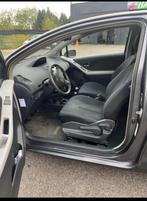 Nette Zuinige Toyota Yaris 2010 1.0, Zwart, Bedrijf, Handgeschakeld, Zilver of Grijs