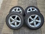 Winterbanden Nissan Quashqai Bridgestone/Kumho 215/65R/98H, Auto-onderdelen, Banden en Velgen, Ophalen, Winterbanden, Velg(en)