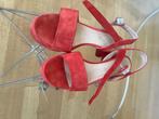 UNISA plateausandalen rood daimleder, Kleding | Dames, Ophalen, Sandalen of Muiltjes, Zo goed als nieuw, UNISA