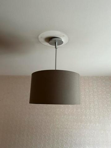 Lustre moderne, Enlèvement ou Envoi, Comme neuf