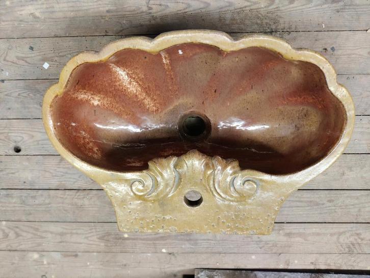 Lavabo en forme de coquille, doré, antique, Antiquités & Art, Antiquités | Céramique & Poterie, Enlèvement