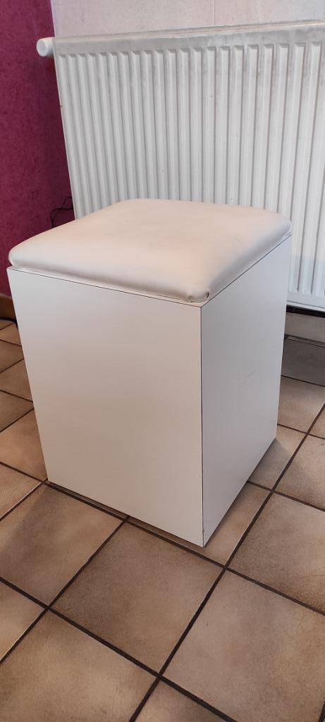 Pouf tabouret blanc (x3), Huis en Inrichting, Zetels | Voetbanken en poefs, Gebruikt, Minder dan 50 cm, Minder dan 50 cm, Vierkant