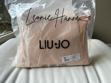 Sac à main en cuir en édition limitée Liu Jo x Leonie Hanne 