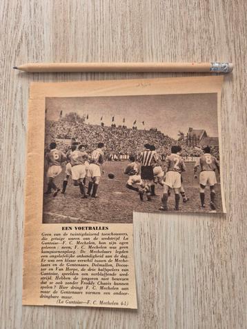 Krantenartikelen voetbal Gantoise-Mechelen Sportwereld 1954 beschikbaar voor biedingen