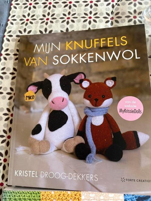 Kristel Droog-Dekkers - Mijn knuffels van sokkenwol, Boeken, Hobby en Vrije tijd, Zo goed als nieuw, Ophalen