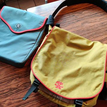 Crumpler schoudertas "Double Charge" beschikbaar voor biedingen