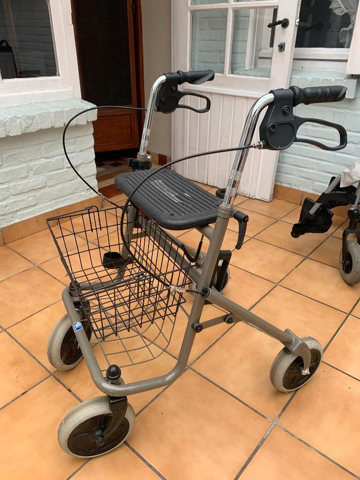 Vermeiren Rollator met Mandje en Zitje – Serie D1302277, Diversen, Rollators, Ophalen