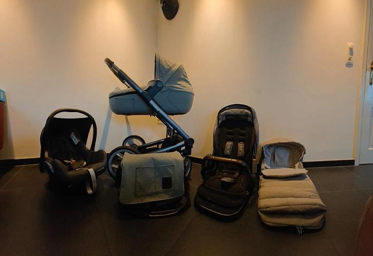 Mutsy kinderwagen met reiswieg, autostoel en accessoires, Enfants & Bébés, Poussettes & Combinaisons, Poussette, Maxi-Cosi, Tige de poussée réglable