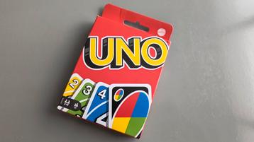 UNO kaartspel, zo goed als nieuw beschikbaar voor biedingen