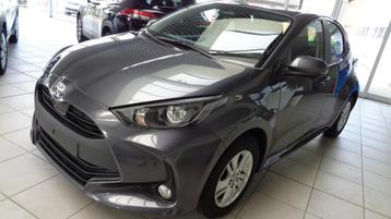 Toyota Yaris DYNAMIC HYBRIDE (bj 2024, automaat) beschikbaar voor biedingen