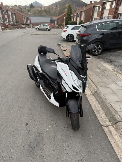Scooter 125cc alexone neco 2022, Fietsen en Brommers, Scooters | Kymco, Zo goed als nieuw, Overige modellen, Benzine, Ophalen