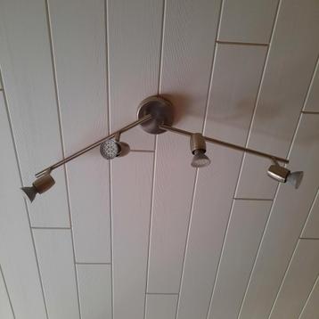 Plafondlamp met 4 lampen beschikbaar voor biedingen