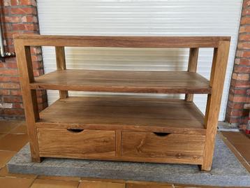 Mooi TV tafeltje in Teak beschikbaar voor biedingen