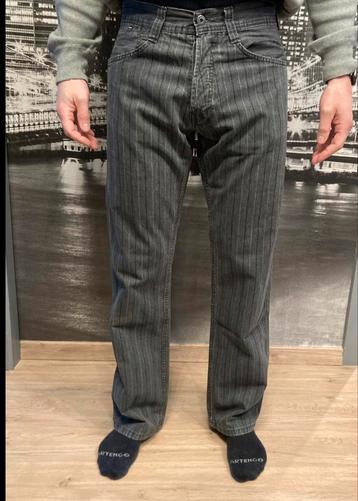 Zwarte gestreepte broek Tommy Hilfiger (28/32) beschikbaar voor biedingen