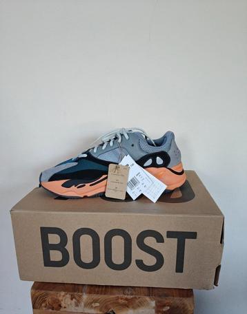 Yeezy boost 700 V1 wash orange beschikbaar voor biedingen
