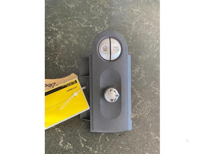 Mistlamp Schakelaar van een Mitsubishi Colt, Auto-onderdelen, Dashboard en Schakelaars, Mitsubishi, Gebruikt, 3 maanden garantie