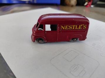 Matchbox 69a Commercial de Nestlé, Enlèvement ou Envoi, Comme neuf, Bus ou Camion