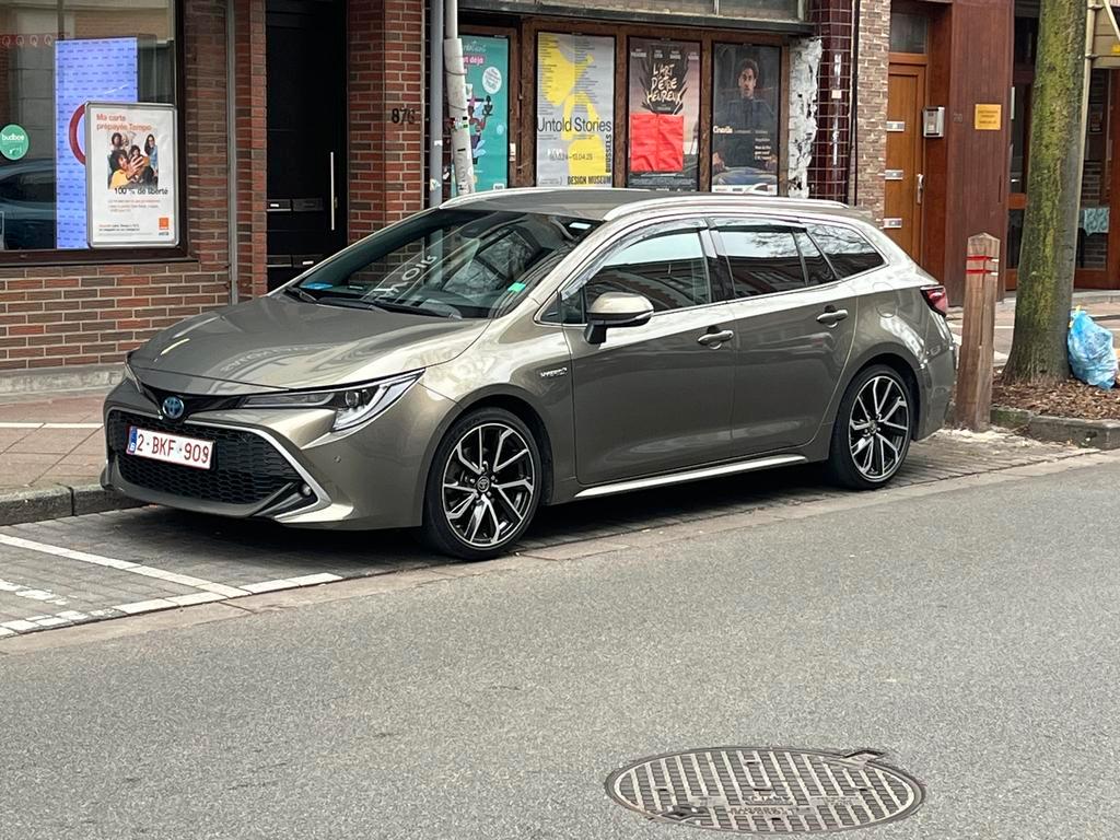 Toyota Corolla 2.0 Hybrid Touring Sport Comfort