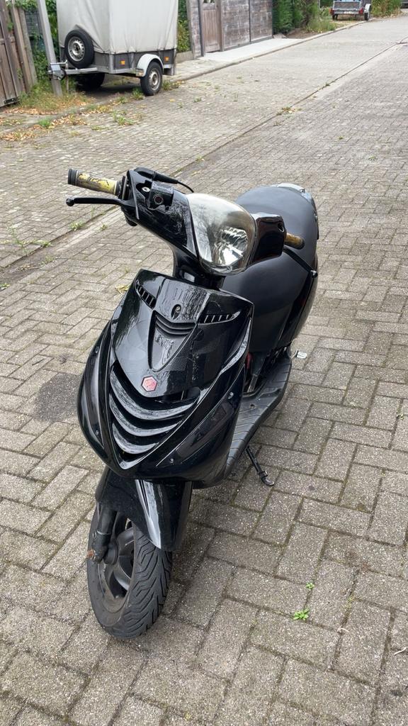 Zip 2t b klasse, Fietsen en Brommers, Scooters | Piaggio, Zo goed als nieuw, Overige modellen, Klasse B (45 km/u), Tweetakt, Ophalen