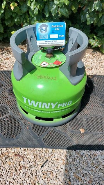 Gasfles Twiny pro 5kg verzegeld met nieuwe ontspanner
Twiny  beschikbaar voor biedingen