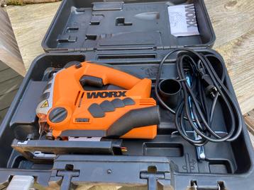 Jigsaw Worx avec laser disponible aux enchères