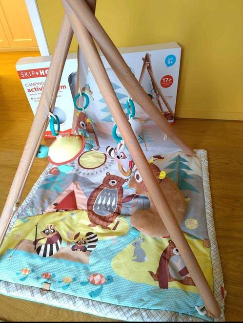 tapis d éveil et tipi - Marque Hip Hop, Enfants & Bébés, Jouets | Vêtements de jeu, Utilisé, Enlèvement