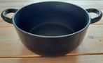 SMEG zwarte gietijzeren kookpot - 4,2 liter, Huis en Inrichting, Keuken | Potten en Pannen, Ophalen of Verzenden, Zo goed als nieuw