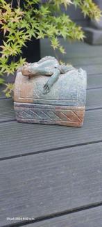 terracotta doos met salamander, Verzamelen, Ophalen, Zo goed als nieuw, Reptiel of Amfibie, Overige typen