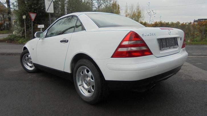 MERCEDES 200 SLK - AIRCO - LEDER - GARANTIE, Auto's, Mercedes-Benz, Bedrijf, Te koop, SLK, ABS, Airbags, Airconditioning, Bluetooth