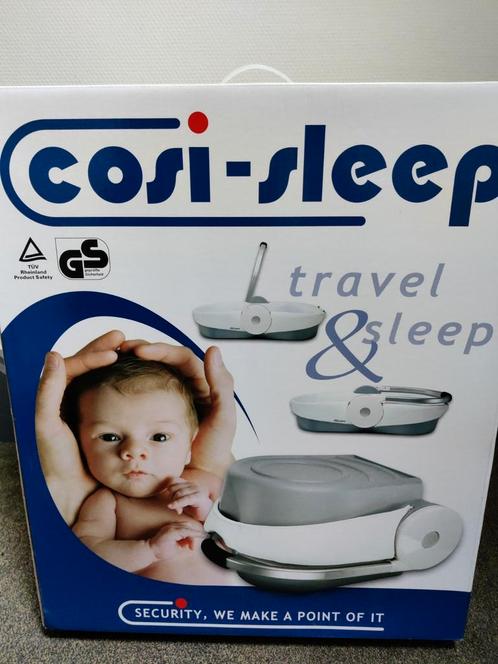 Cosi-sleep reiswieg baby met blauw zonnescherm en hoes, Enfants & Bébés, Berceaux & Lits, Comme neuf, Enlèvement