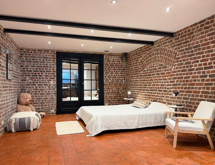 Uccle centre - Chambre entresol (non meublée) disponible, Contacten en Berichten, Huisgenoten gezocht