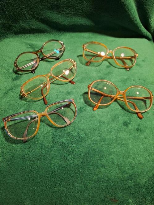 Lots de 5 paires de lunettes encienne, Bijoux, Sacs & Beauté, Lunettes de Soleil & Lunettes | Femmes, Utilisé, Lunettes, Enlèvement