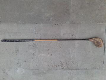 collectors item  houten golfclub beschikbaar voor biedingen