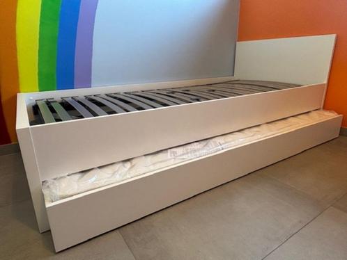 Bed 90x200/Verstelbare lattenbodem/Lade + nieuwe matras, Kinderen en Baby's, Kinderkamer | Bedden, Zo goed als nieuw, 180 cm of meer