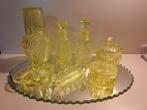 toilettafel set in uranium glas, Antiek en Kunst, Ophalen of Verzenden
