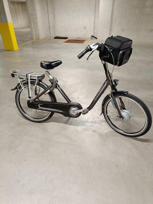 Seniorenfiets elektrisch, Fietsen en Brommers, Elektrische fietsen, Zo goed als nieuw, Gazelle, Minder dan 47 cm, 50 km per accu of meer