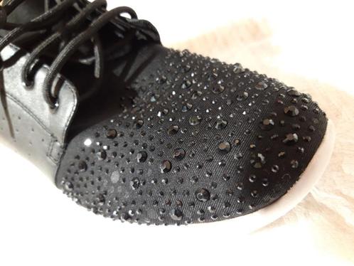 Chaussures sneakers Geox pointure 40, Kleding | Dames, Schoenen, Zo goed als nieuw, Sneakers, Zwart, Ophalen of Verzenden