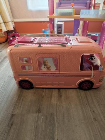 Barbie mobilhome met vele accessoires beschikbaar voor biedingen