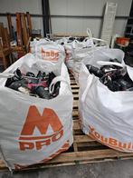 +/- 750 paires de patins à glace, Sport en Fitness, Schaatsen, Ophalen, Gebruikt