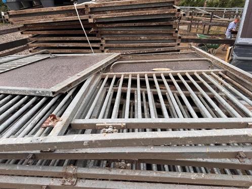 Voorwand paardenstal 2dehands te koop 2,20m, Dieren en Toebehoren, Stalling en Weidegang, Opfok, Stalling, Accessoires, 4 paarden of pony's of meer